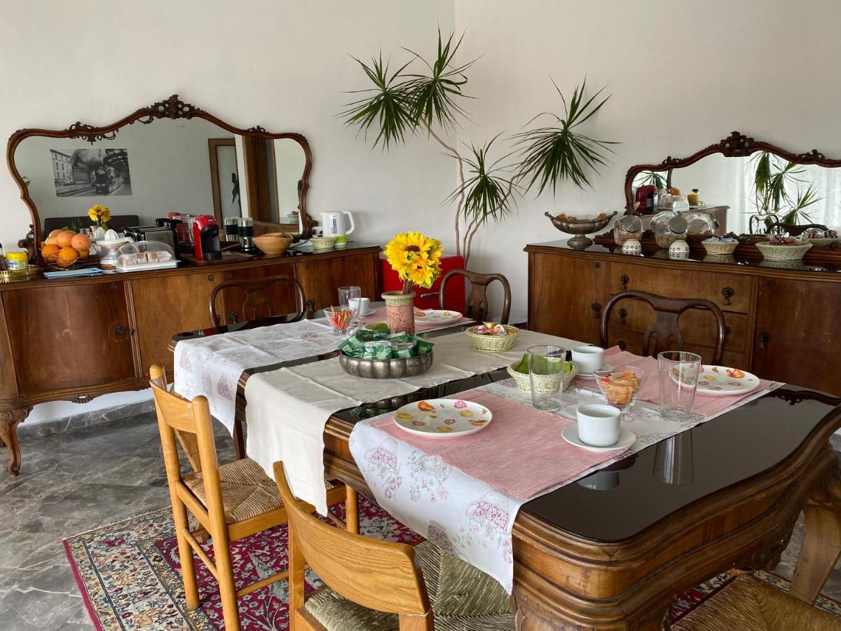 B&B Del Viaggiatore Sarzana Kültér fotó