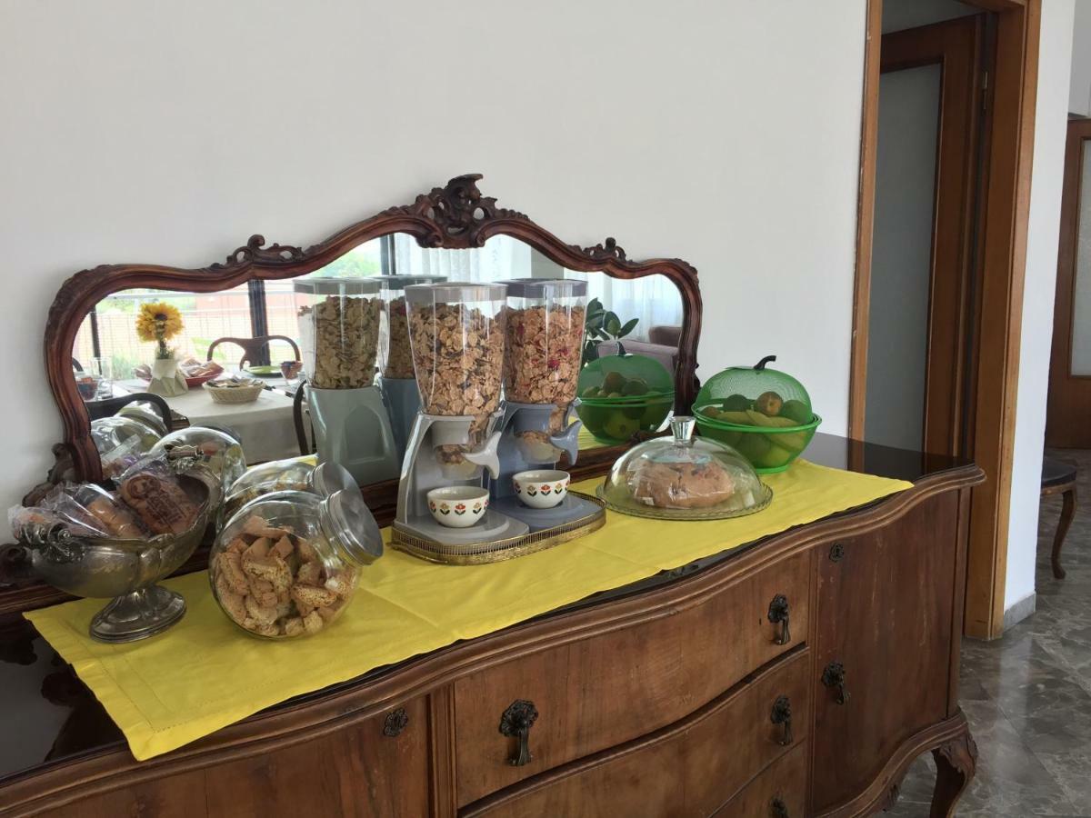 B&B Del Viaggiatore Sarzana Kültér fotó