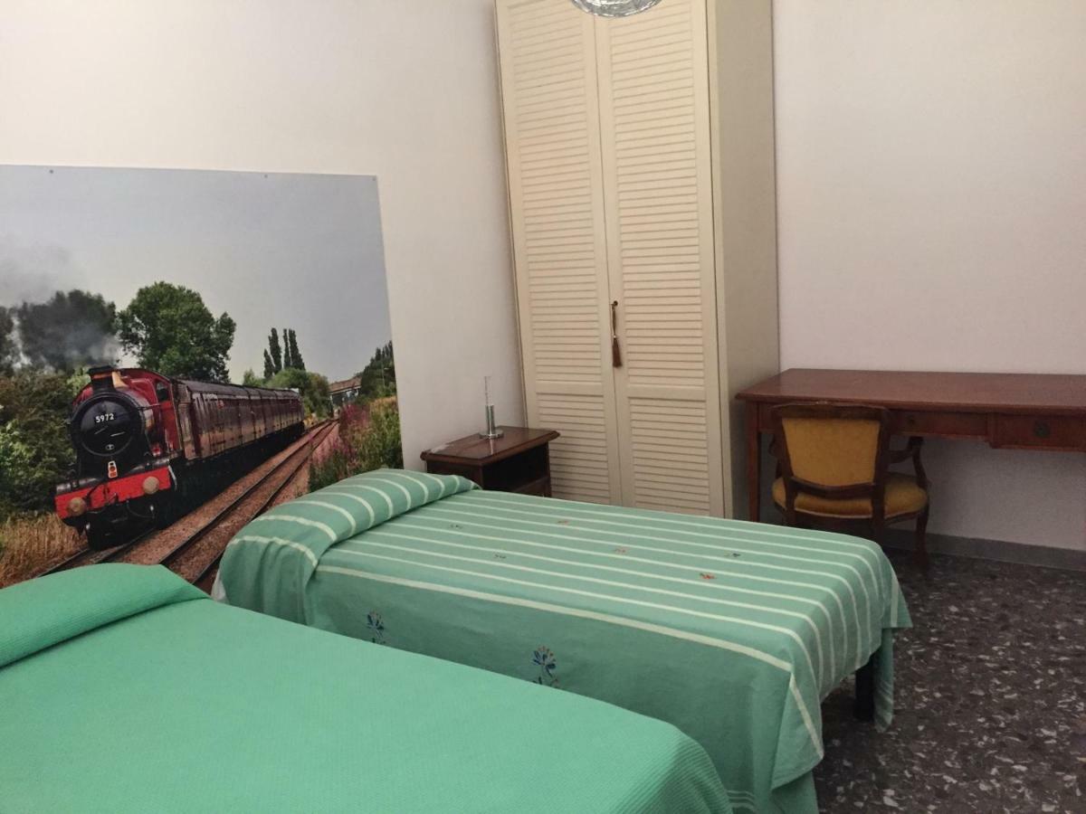 B&B Del Viaggiatore Sarzana Kültér fotó